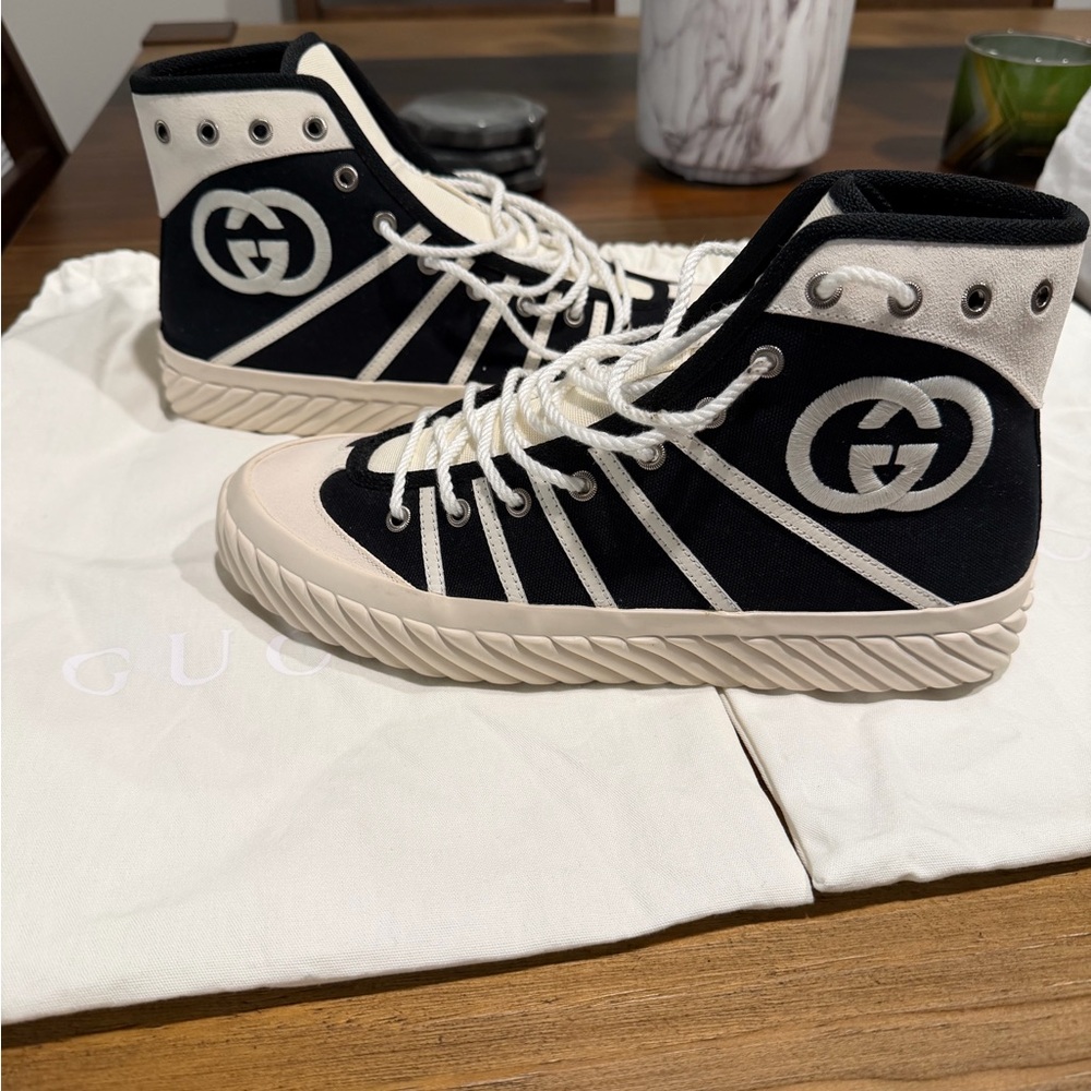 Gucci Black and White High-Top Sneakers - Picture 7 of 10